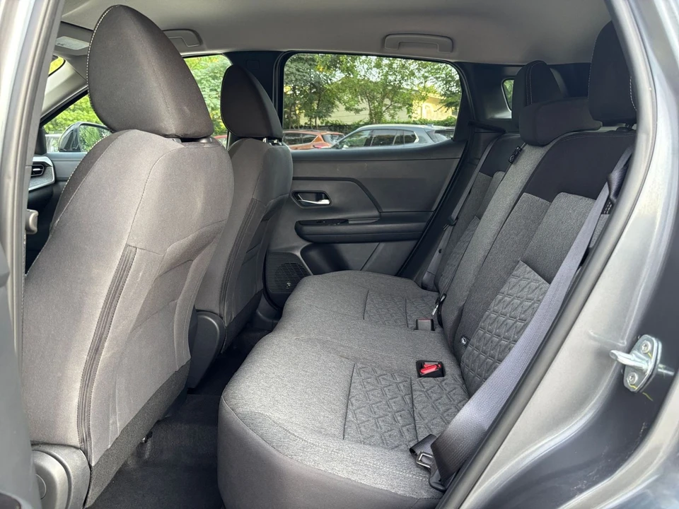 2026 Nissan Kicks - Image 26 of 31