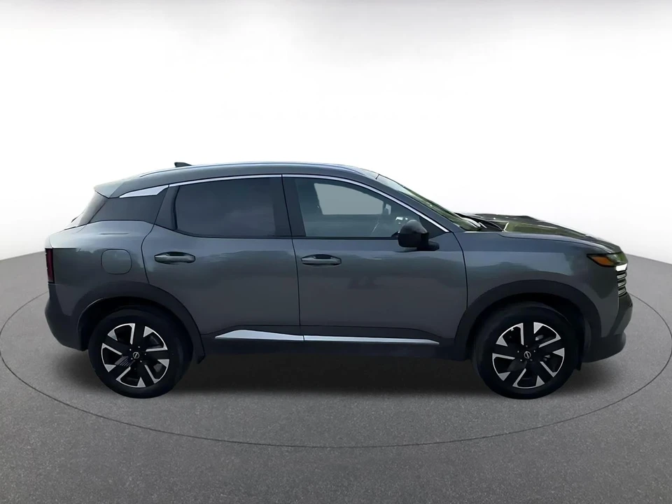 2026 Nissan Kicks - Image 17 of 31