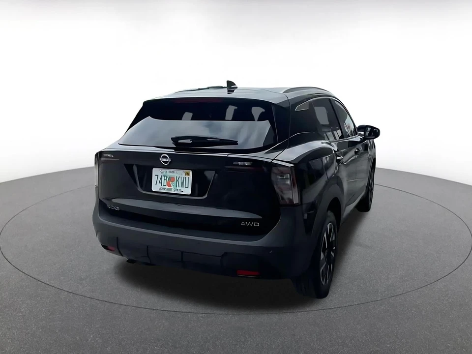 2026 Nissan Kicks - Image 17 of 31