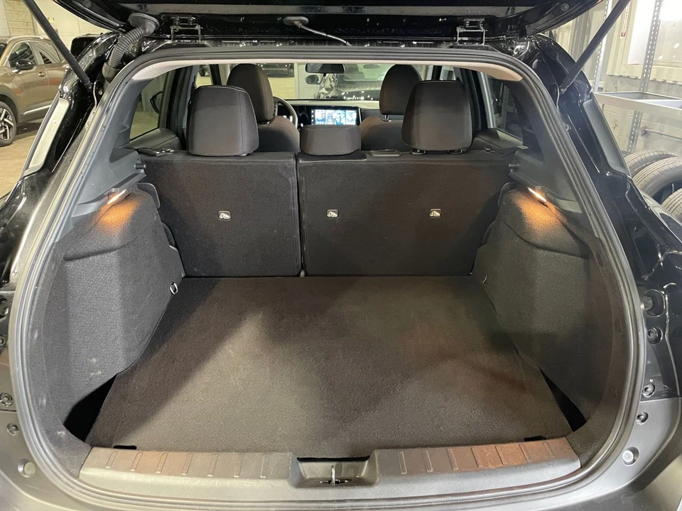 2026 Nissan Kicks - Image 29 of 31