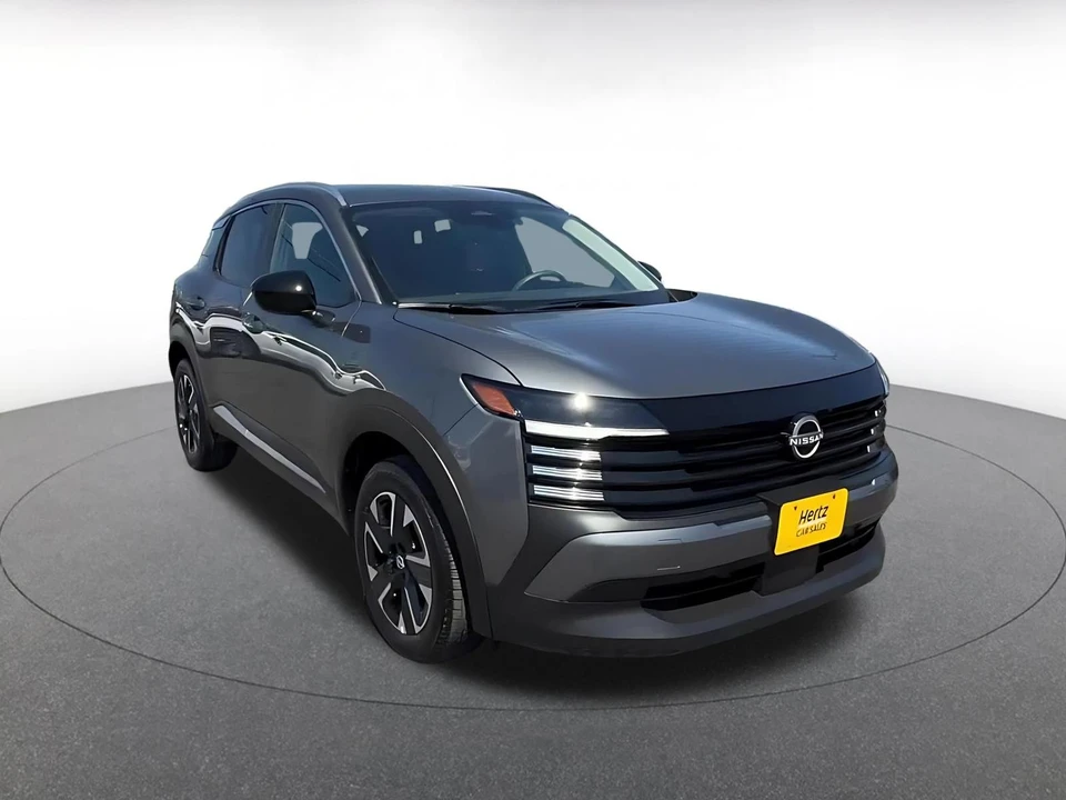 2026 Nissan Kicks - Image 3 of 31