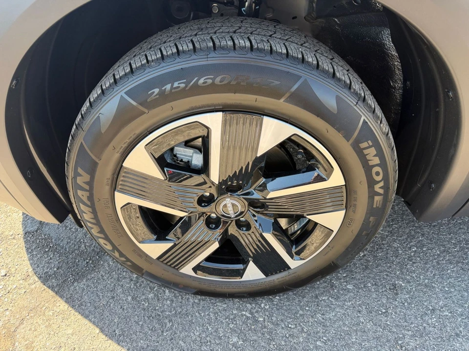 2026 Nissan Kicks - Image 30 of 31