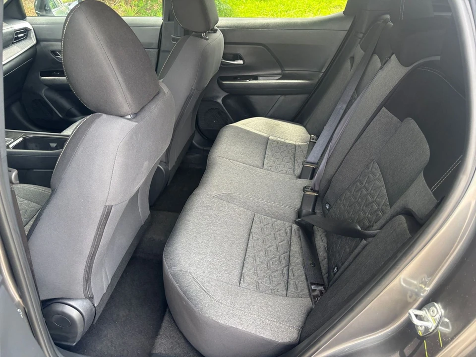 2026 Nissan Kicks - Image 29 of 31
