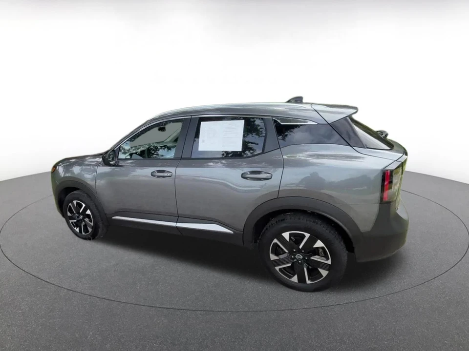 2026 Nissan Kicks - Image 12 of 31