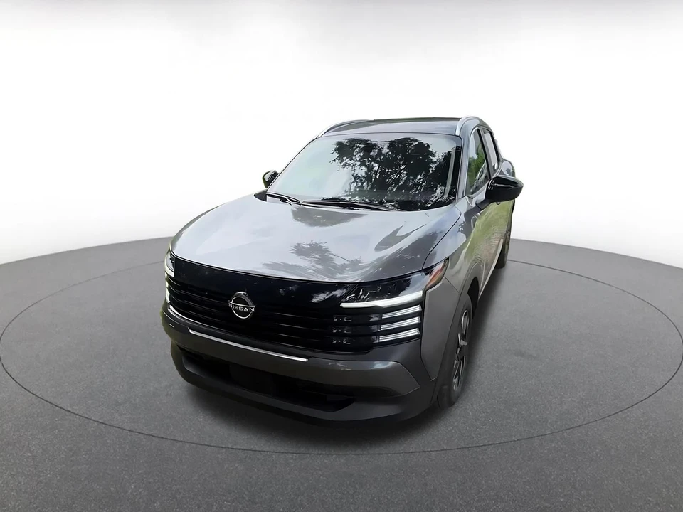 2026 Nissan Kicks - Image 8 of 31