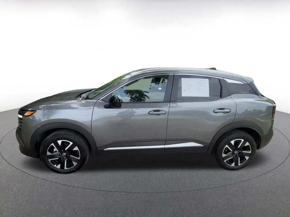 2026 Nissan Kicks - Image 11 of 31
