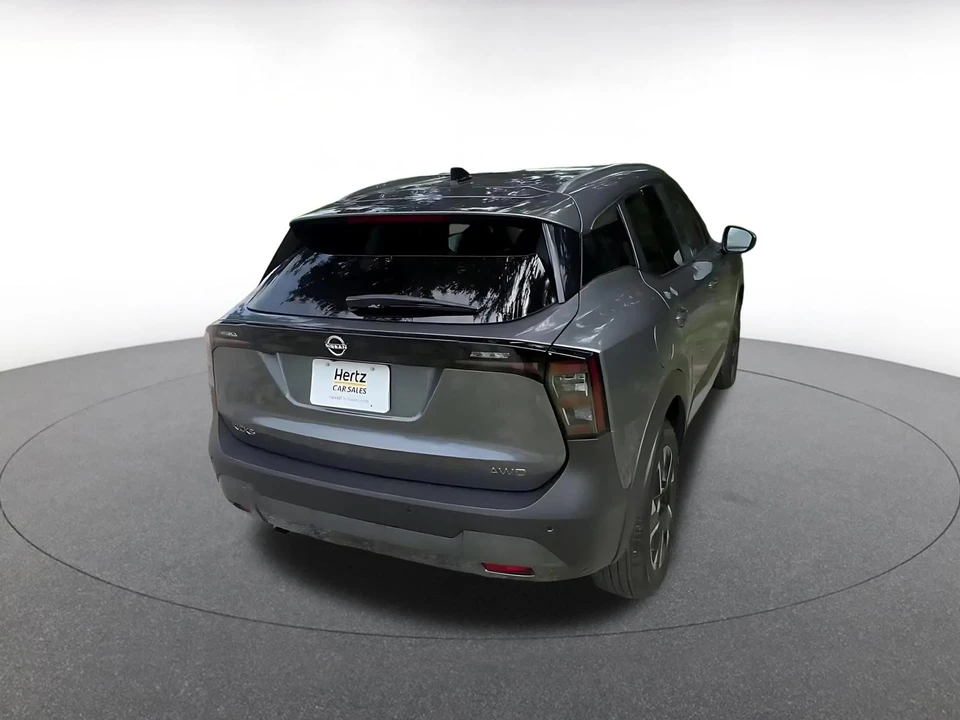 2026 Nissan Kicks - Image 17 of 31