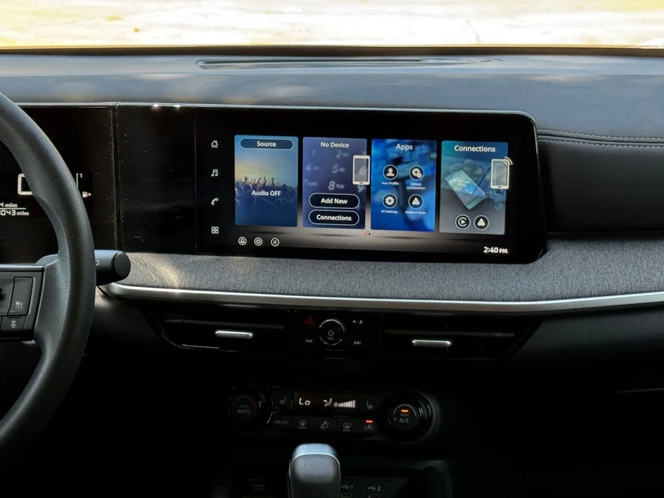 2026 Nissan Kicks - Image 18 of 31