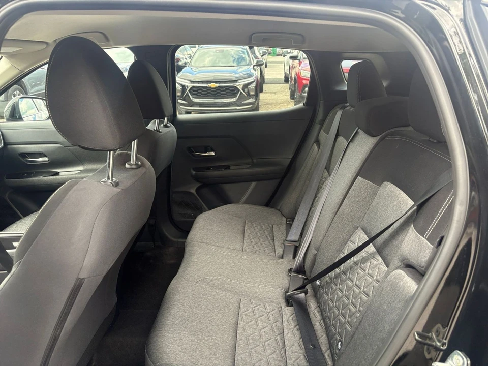 2026 Nissan Kicks - Image 22 of 31