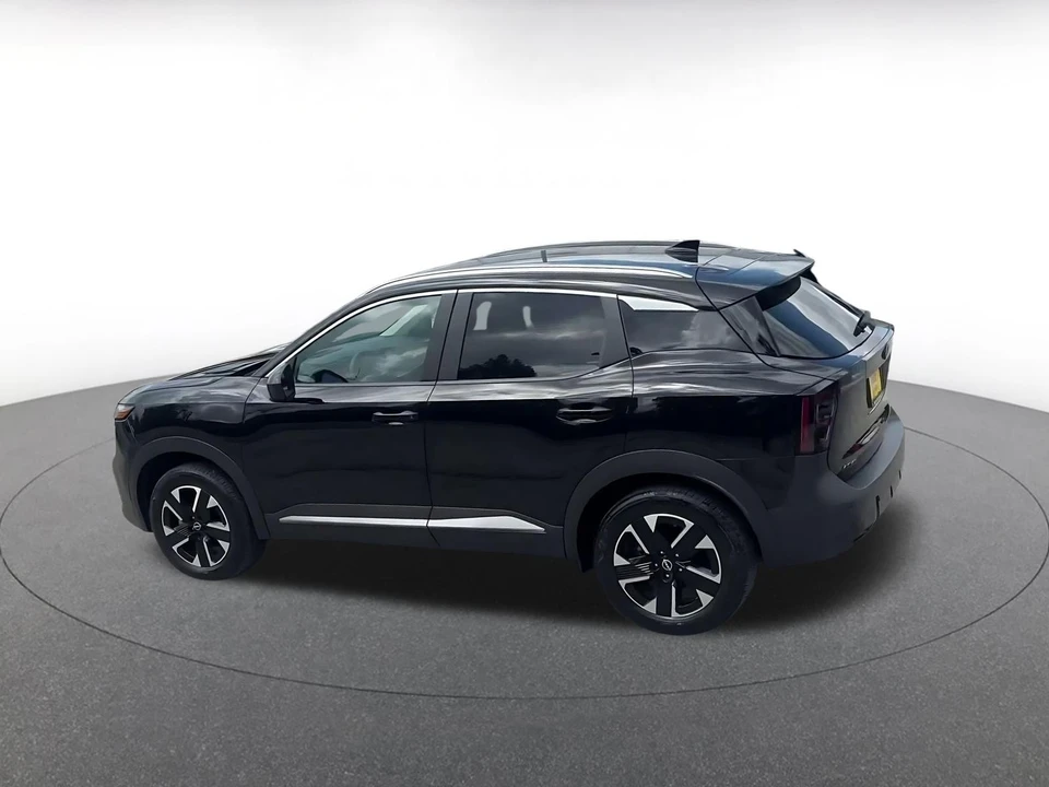 2026 Nissan Kicks - Image 11 of 31