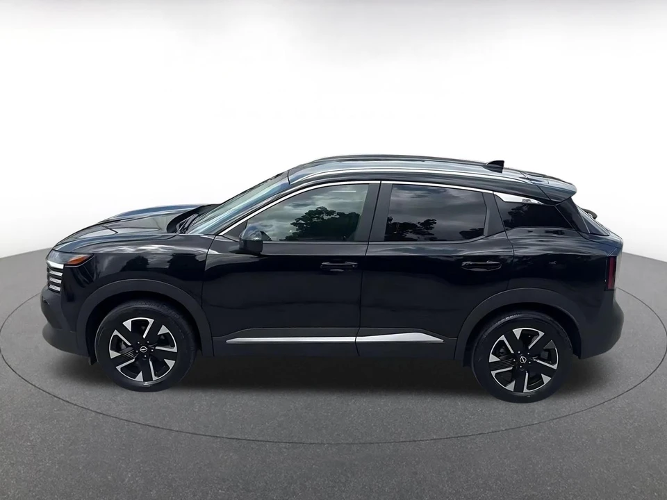 2026 Nissan Kicks - Image 9 of 31