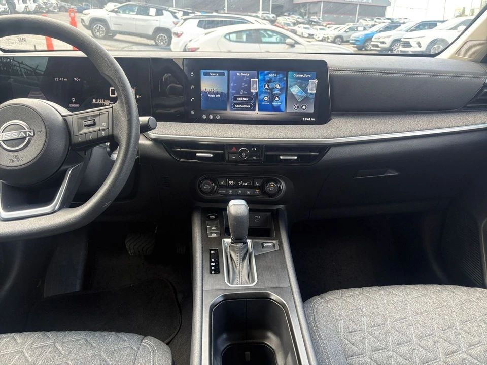 2026 Nissan Kicks - Image 18 of 31