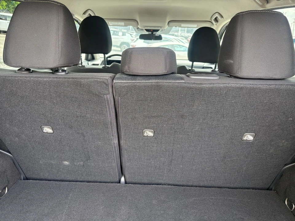 2026 Nissan Kicks - Image 27 of 31