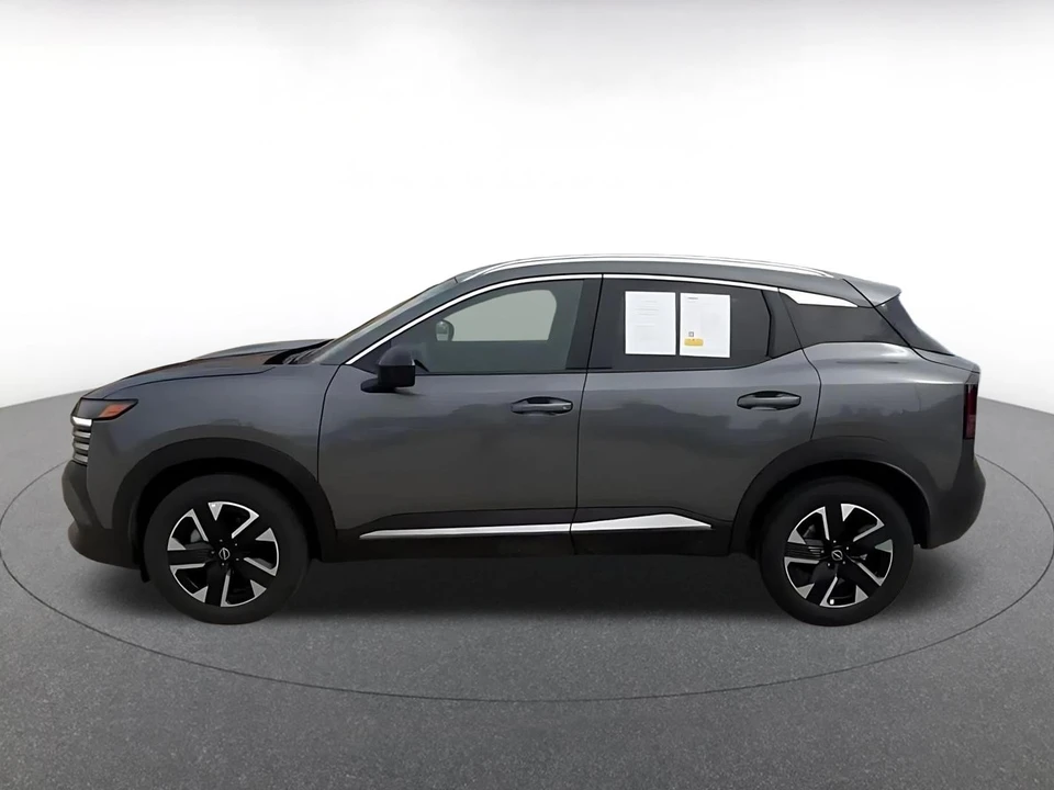 2026 Nissan Kicks - Image 9 of 31