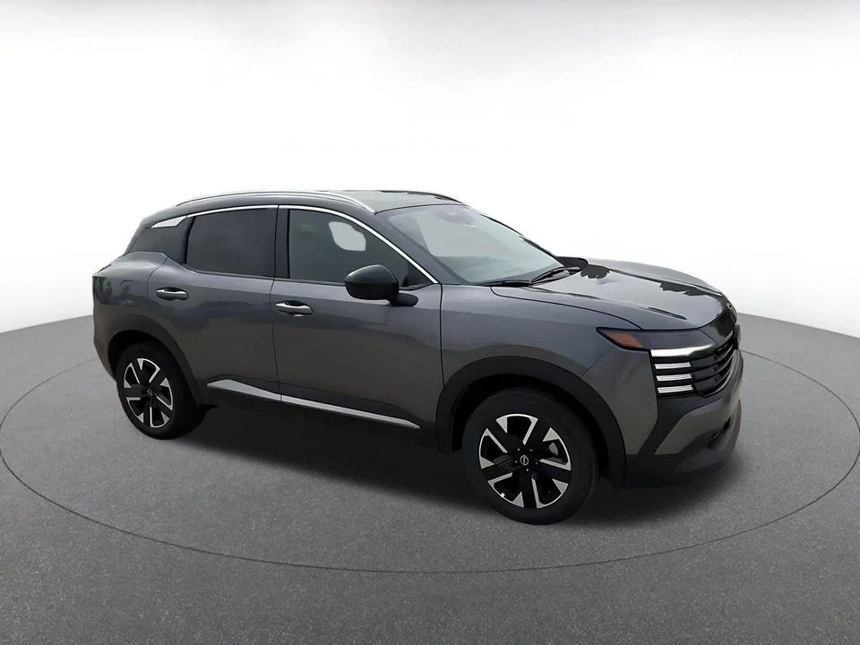2026 Nissan Kicks - Image 2 of 31
