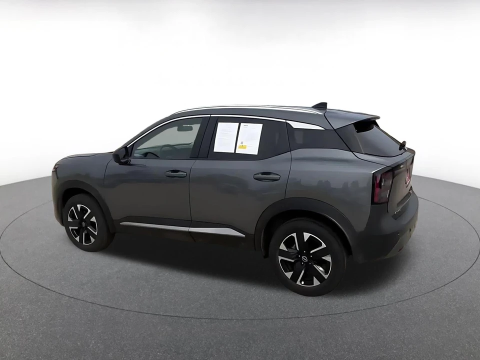 2026 Nissan Kicks - Image 12 of 31