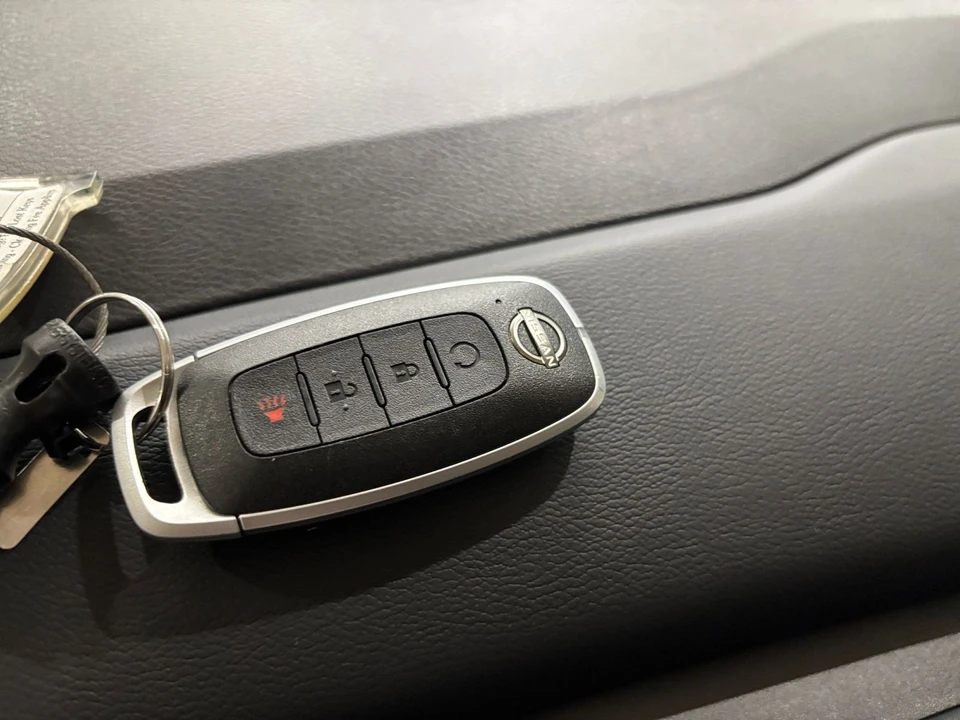 2026 Nissan Kicks - Image 24 of 31