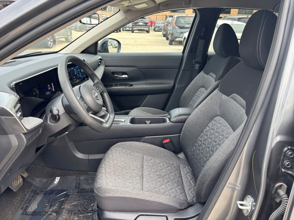 2026 Nissan Kicks - Image 27 of 31