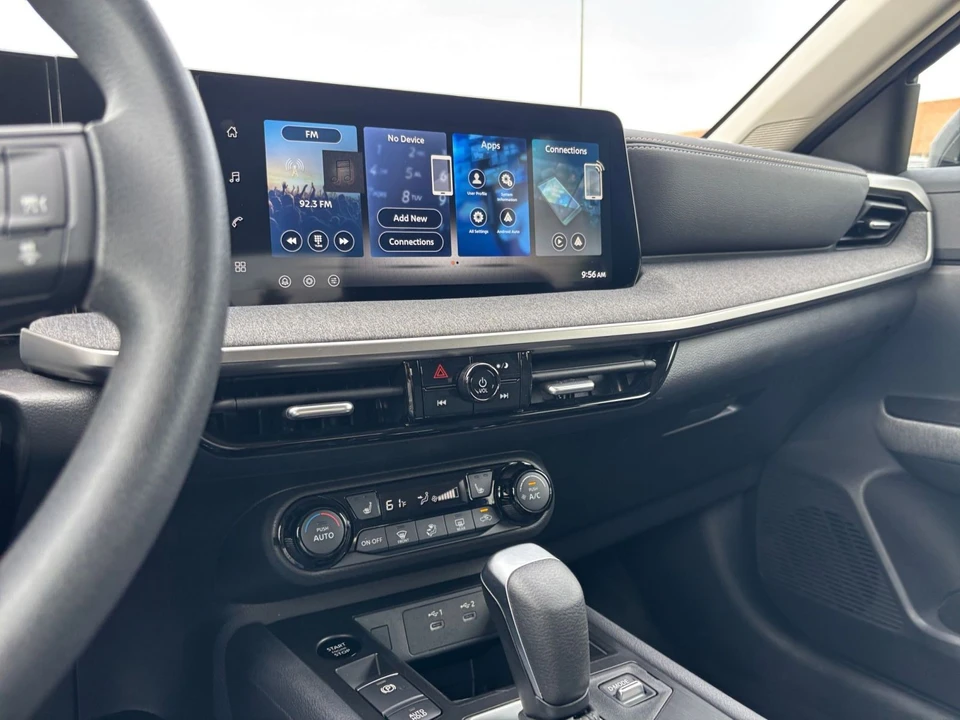 2026 Nissan Kicks - Image 18 of 31