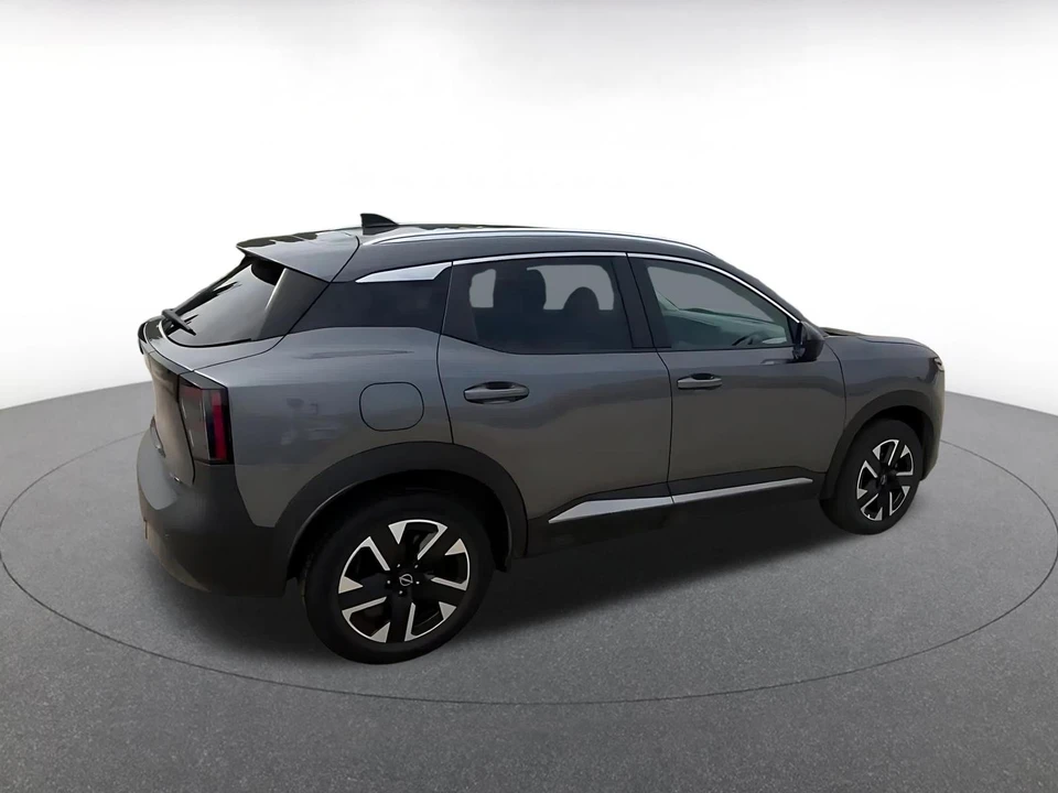 2026 Nissan Kicks - Image 16 of 31