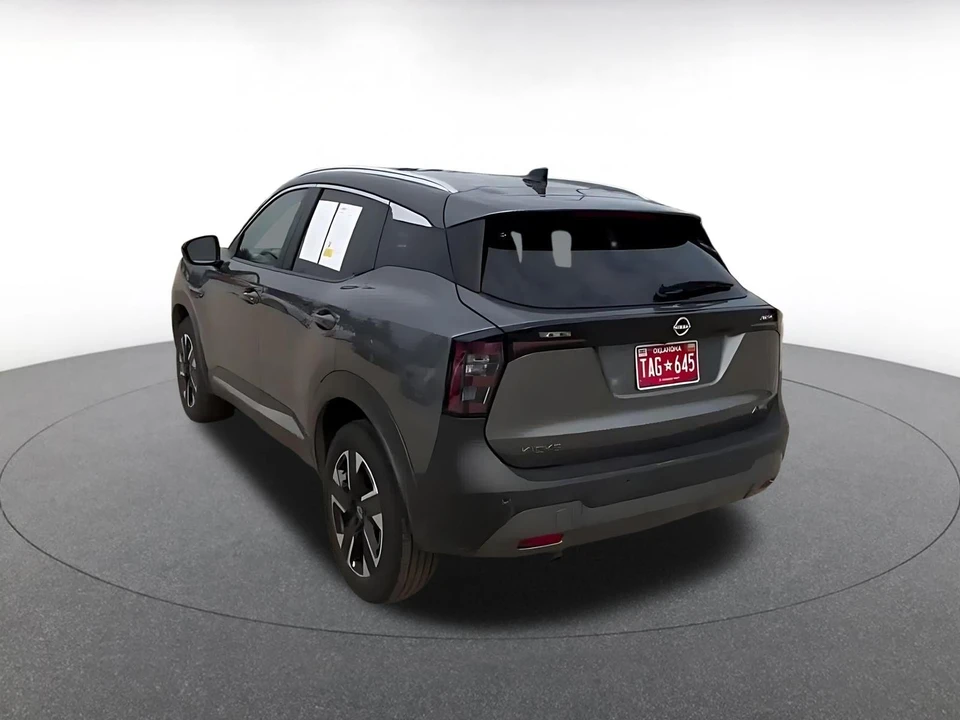 2026 Nissan Kicks - Image 13 of 31