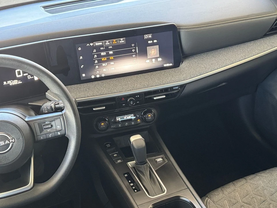 2026 Nissan Kicks - Image 20 of 31