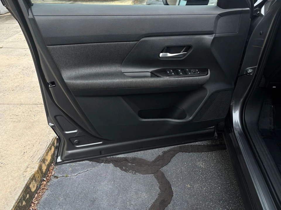 2026 Nissan Kicks - Image 20 of 31