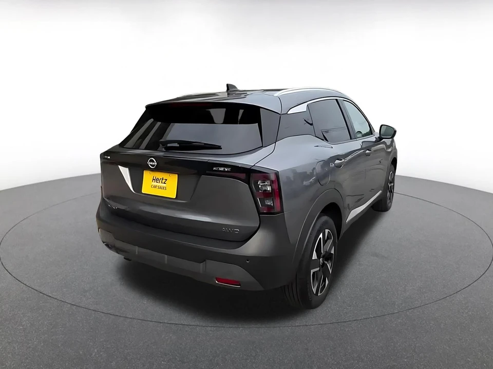 2026 Nissan Kicks - Image 15 of 31