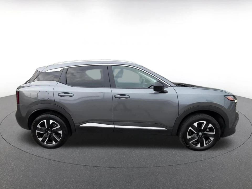 2026 Nissan Kicks - Image 17 of 31