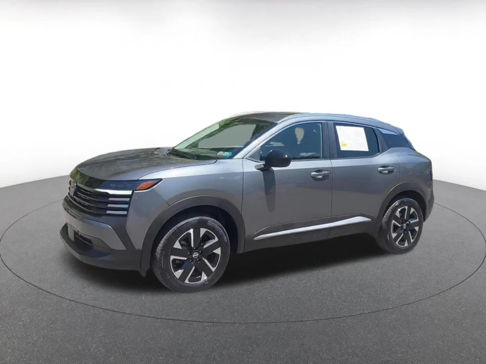 2026 Nissan Kicks - Image 9 of 31