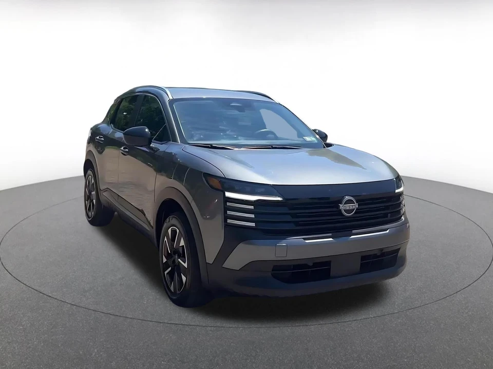 2026 Nissan Kicks - Image 3 of 31