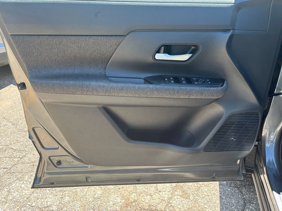 2026 Nissan Kicks - Image 20 of 31