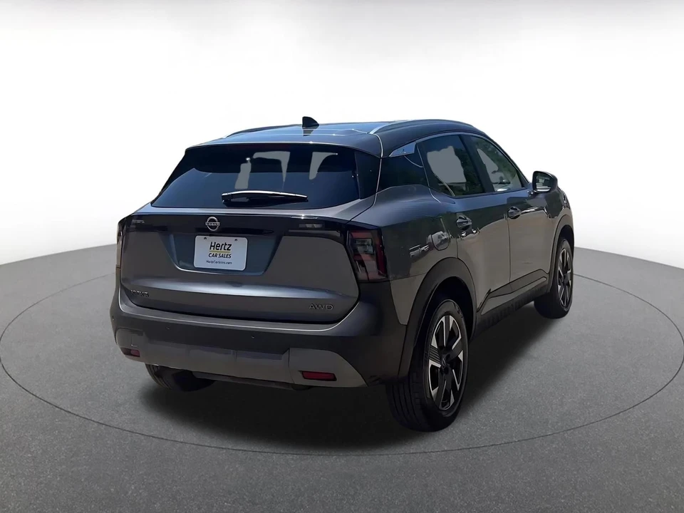 2026 Nissan Kicks - Image 16 of 31