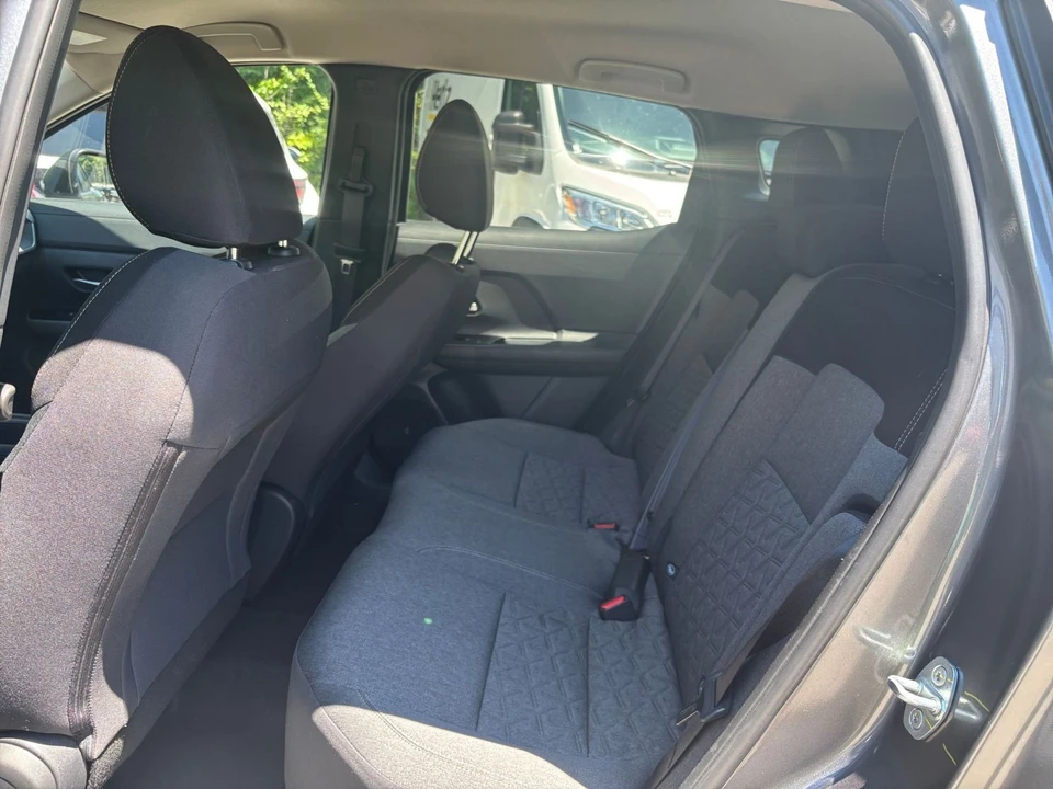 2026 Nissan Kicks - Image 26 of 31