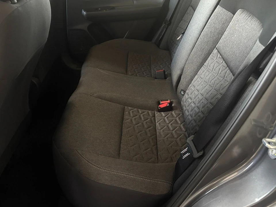 2026 Nissan Kicks - Image 26 of 31
