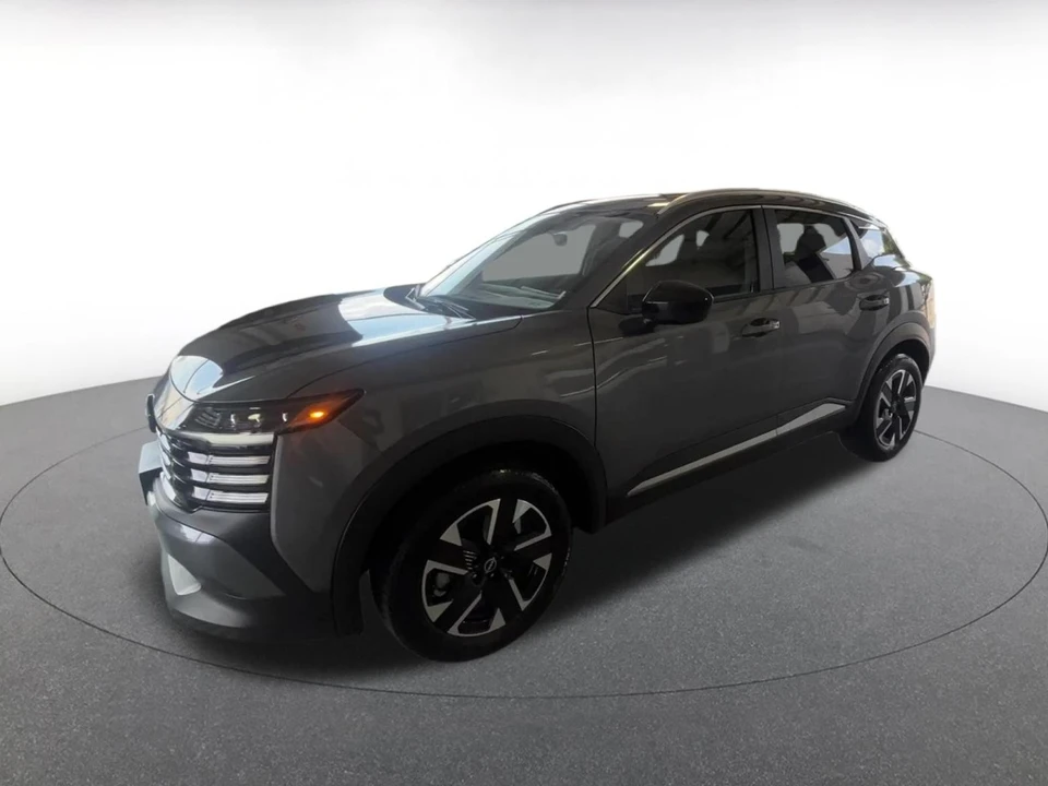 2026 Nissan Kicks - Image 8 of 31