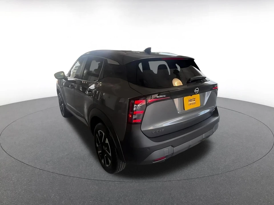 2026 Nissan Kicks - Image 12 of 31