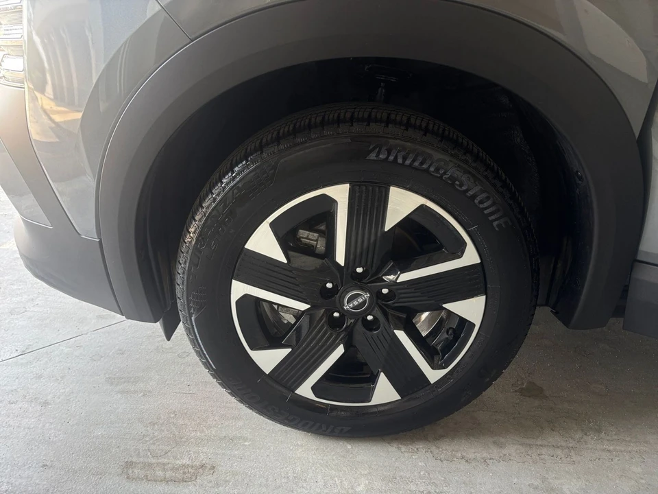 2026 Nissan Kicks - Image 30 of 31