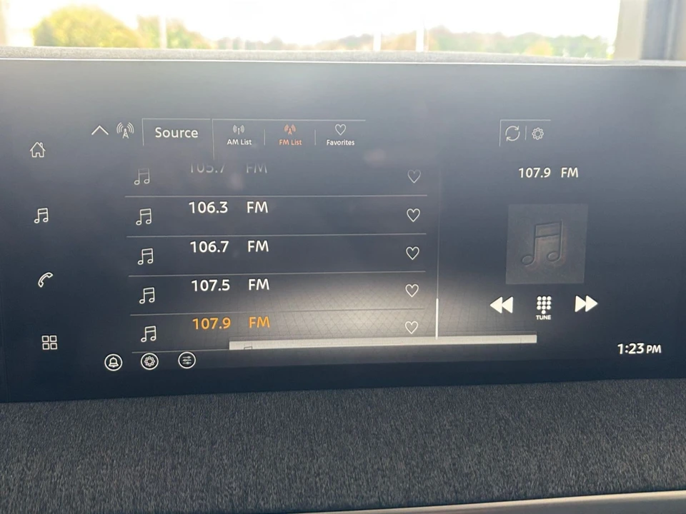 2026 Nissan Kicks - Image 21 of 31
