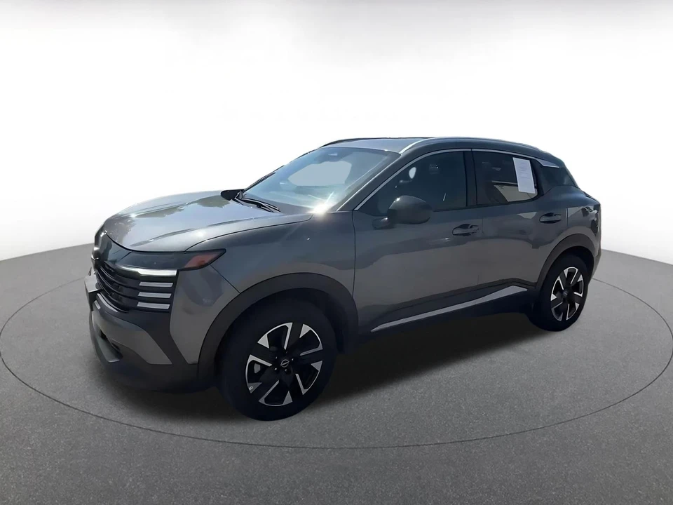2026 Nissan Kicks - Image 8 of 31