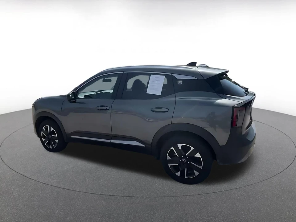 2026 Nissan Kicks - Image 11 of 31
