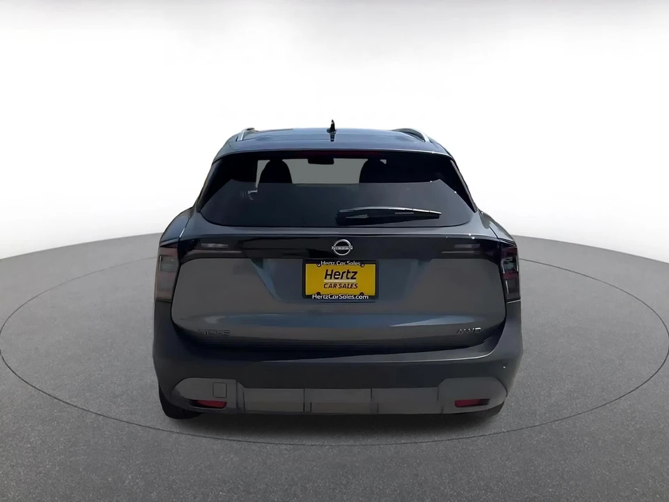 2026 Nissan Kicks - Image 14 of 31