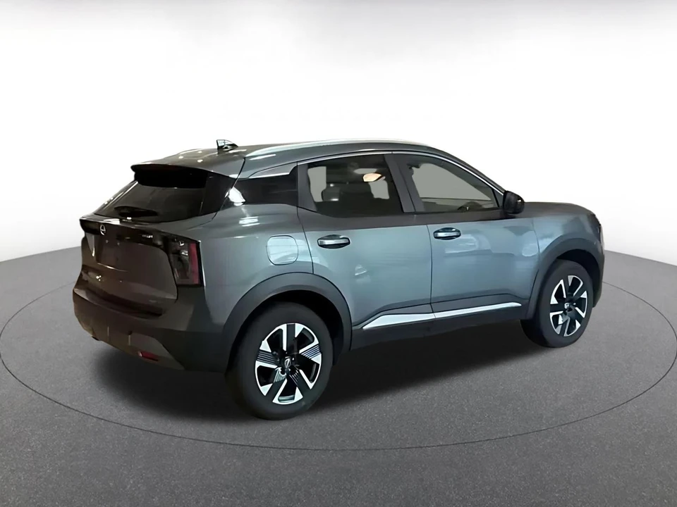 2026 Nissan Kicks - Image 16 of 31