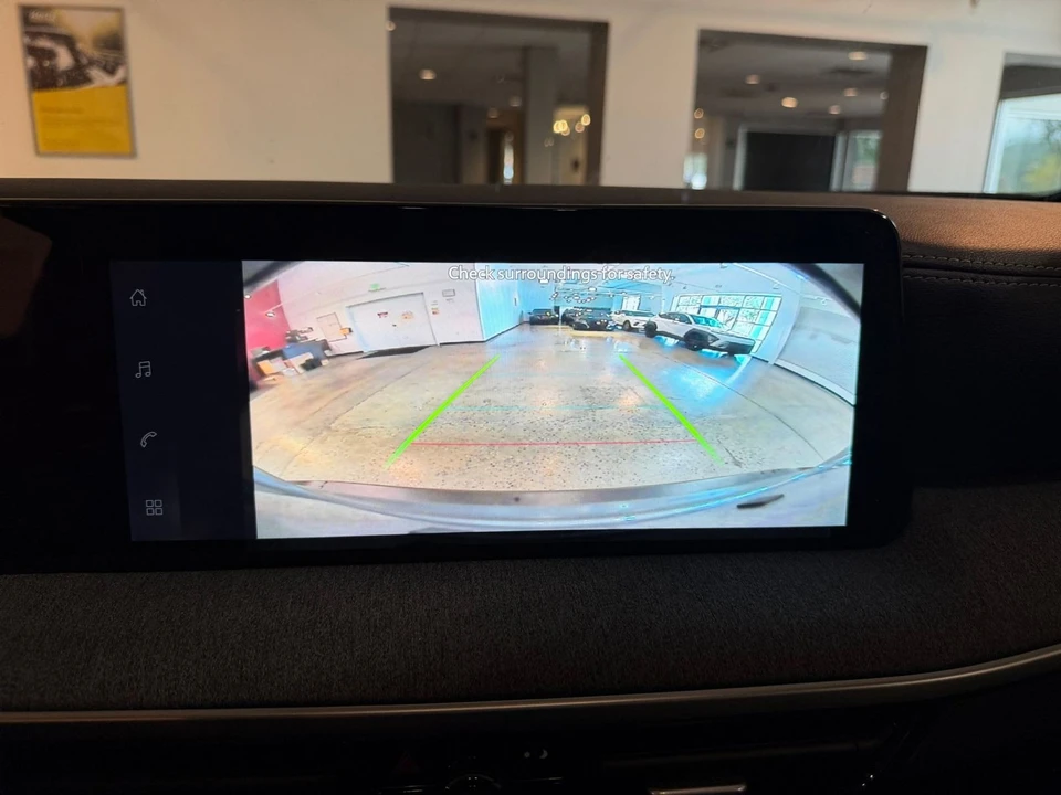 2026 Nissan Kicks - Image 24 of 31