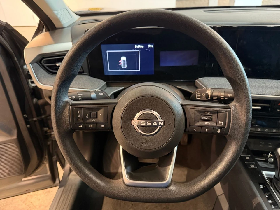 2026 Nissan Kicks - Image 28 of 31