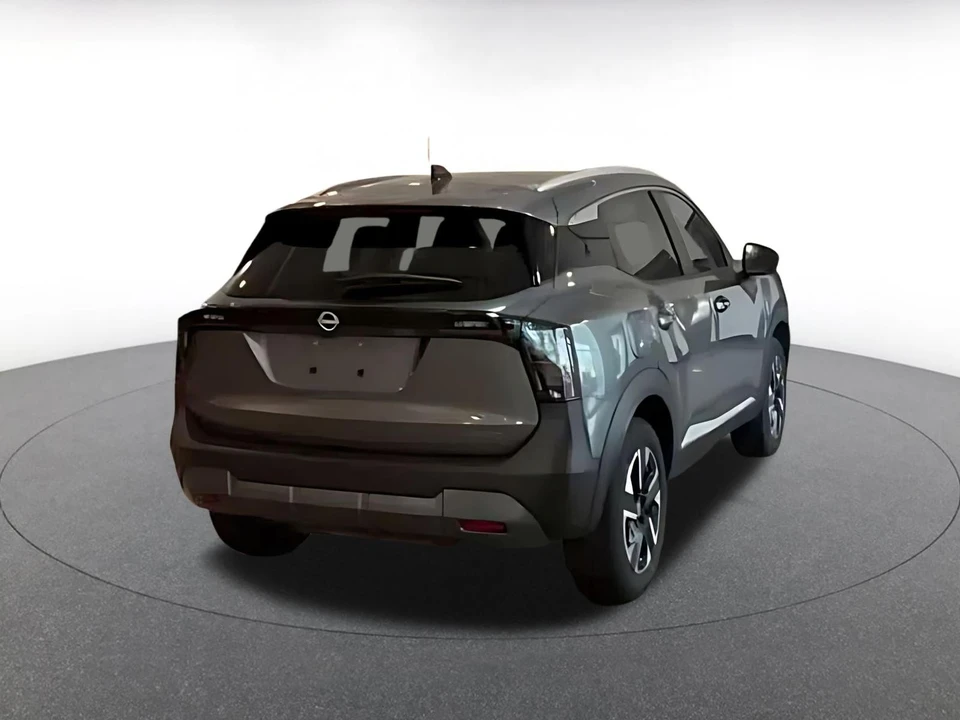 2026 Nissan Kicks - Image 15 of 31