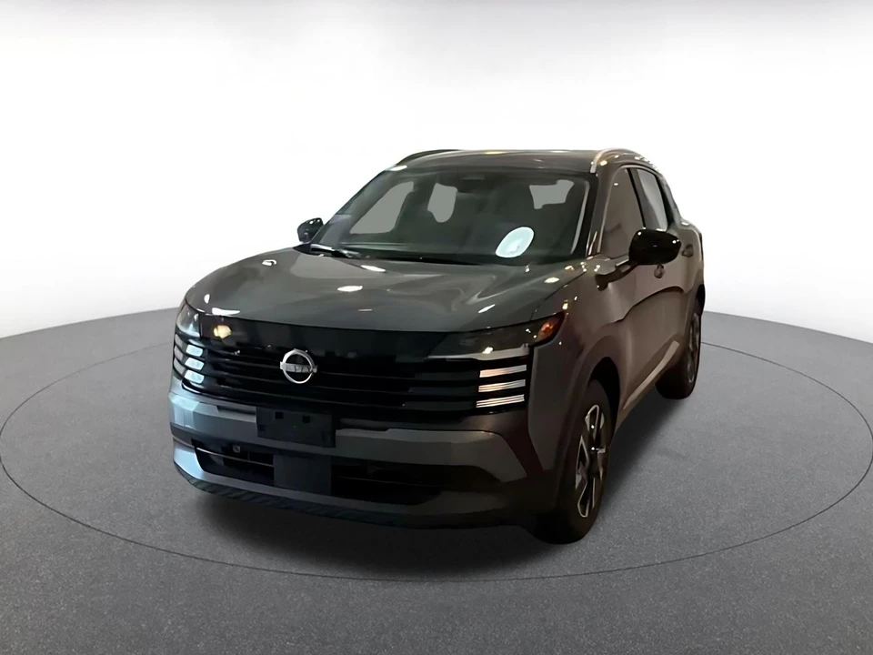 2026 Nissan Kicks - Image 7 of 31