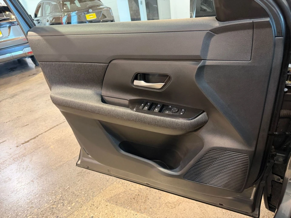 2026 Nissan Kicks - Image 20 of 31