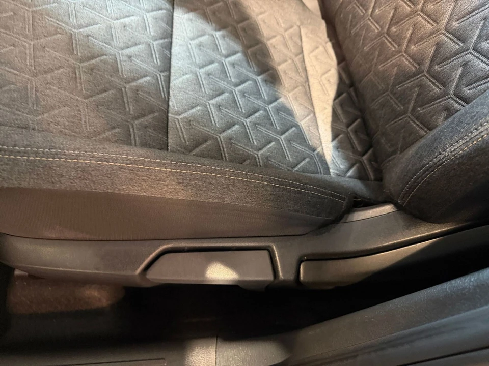 2026 Nissan Kicks - Image 23 of 31
