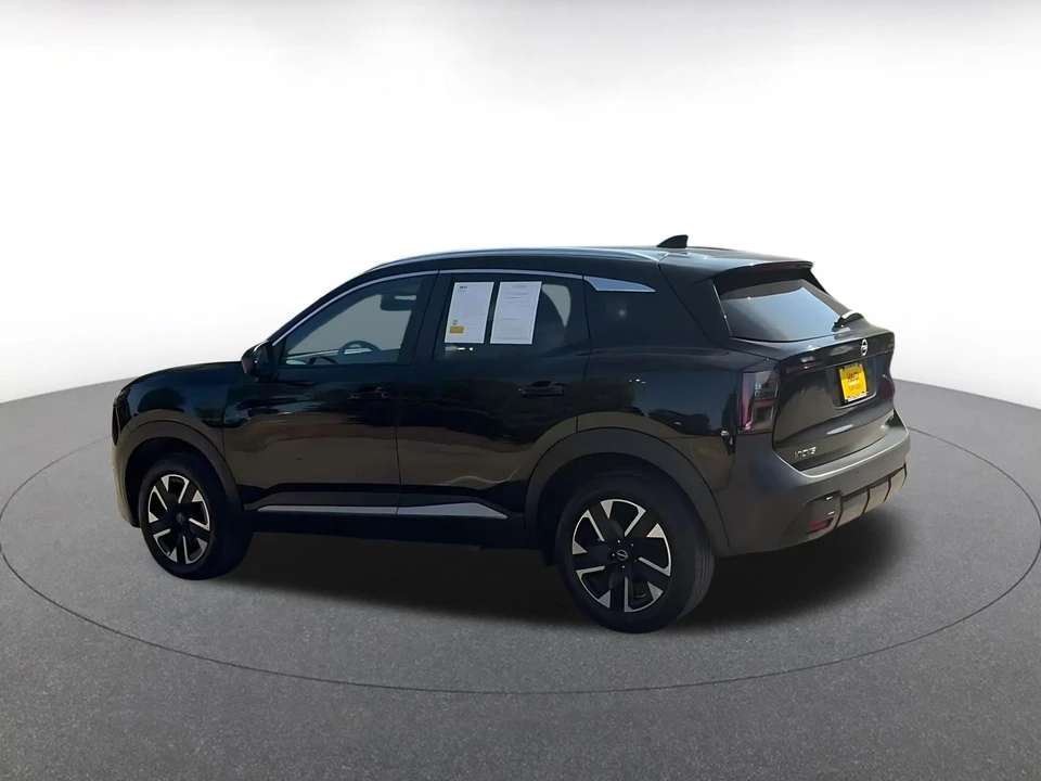2026 Nissan Kicks - Image 12 of 31
